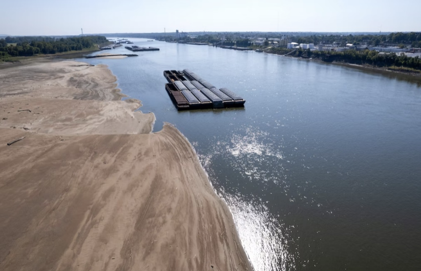 Barges float in Mississippi River